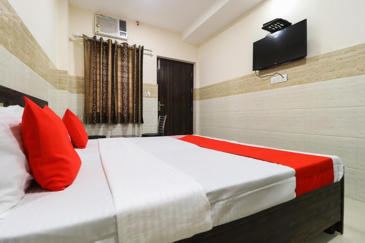Oyo 49095 Hotel K Fort Abadpura Екстер'єр фото