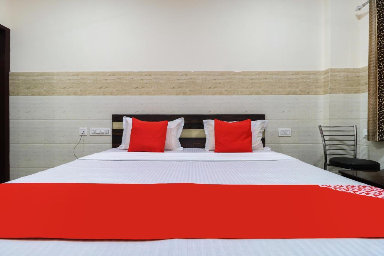 Oyo 49095 Hotel K Fort Abadpura Екстер'єр фото