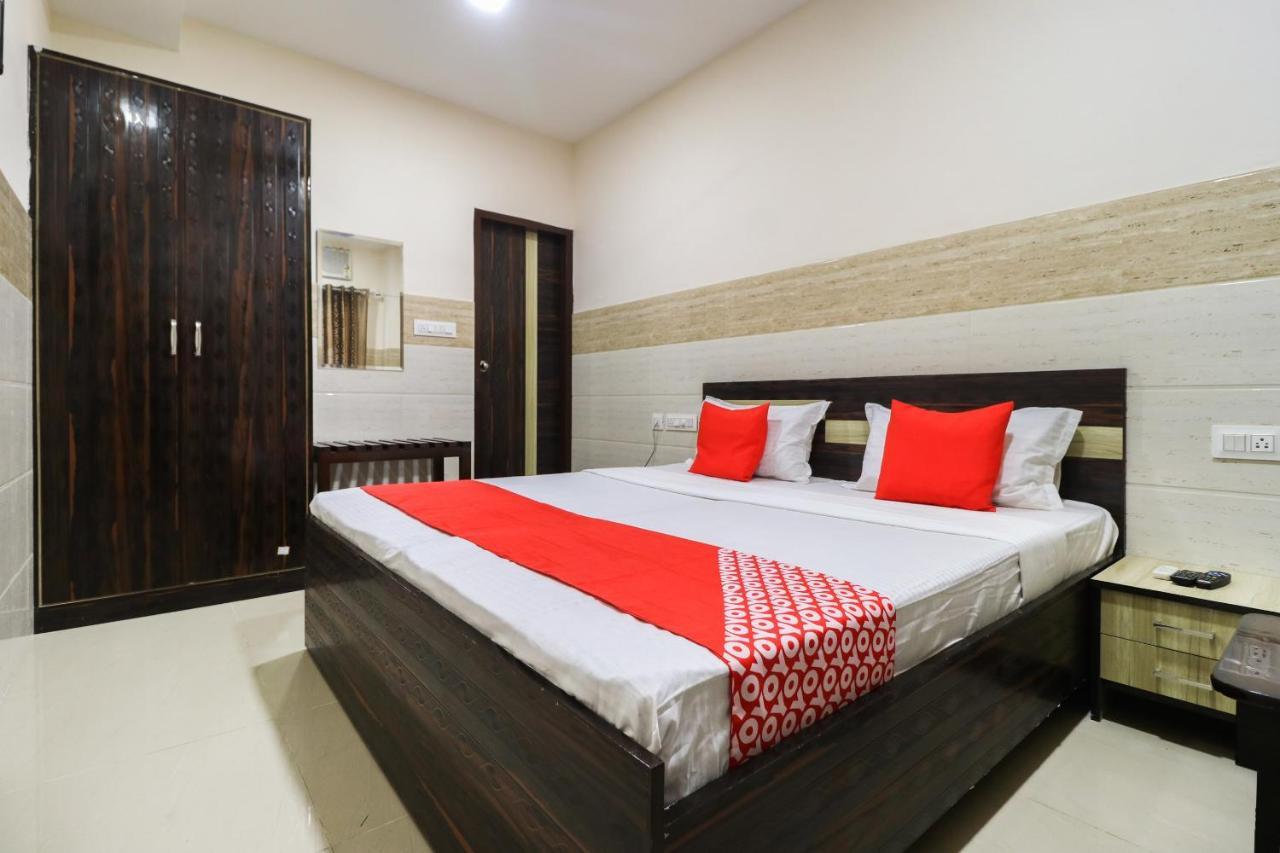 Oyo 49095 Hotel K Fort Abadpura Екстер'єр фото