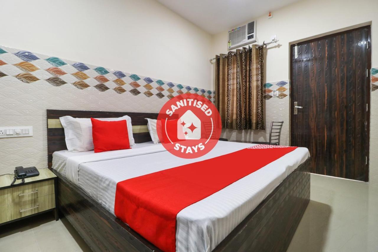 Oyo 49095 Hotel K Fort Abadpura Екстер'єр фото
